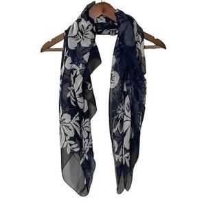 Scarf Navy and White Floral